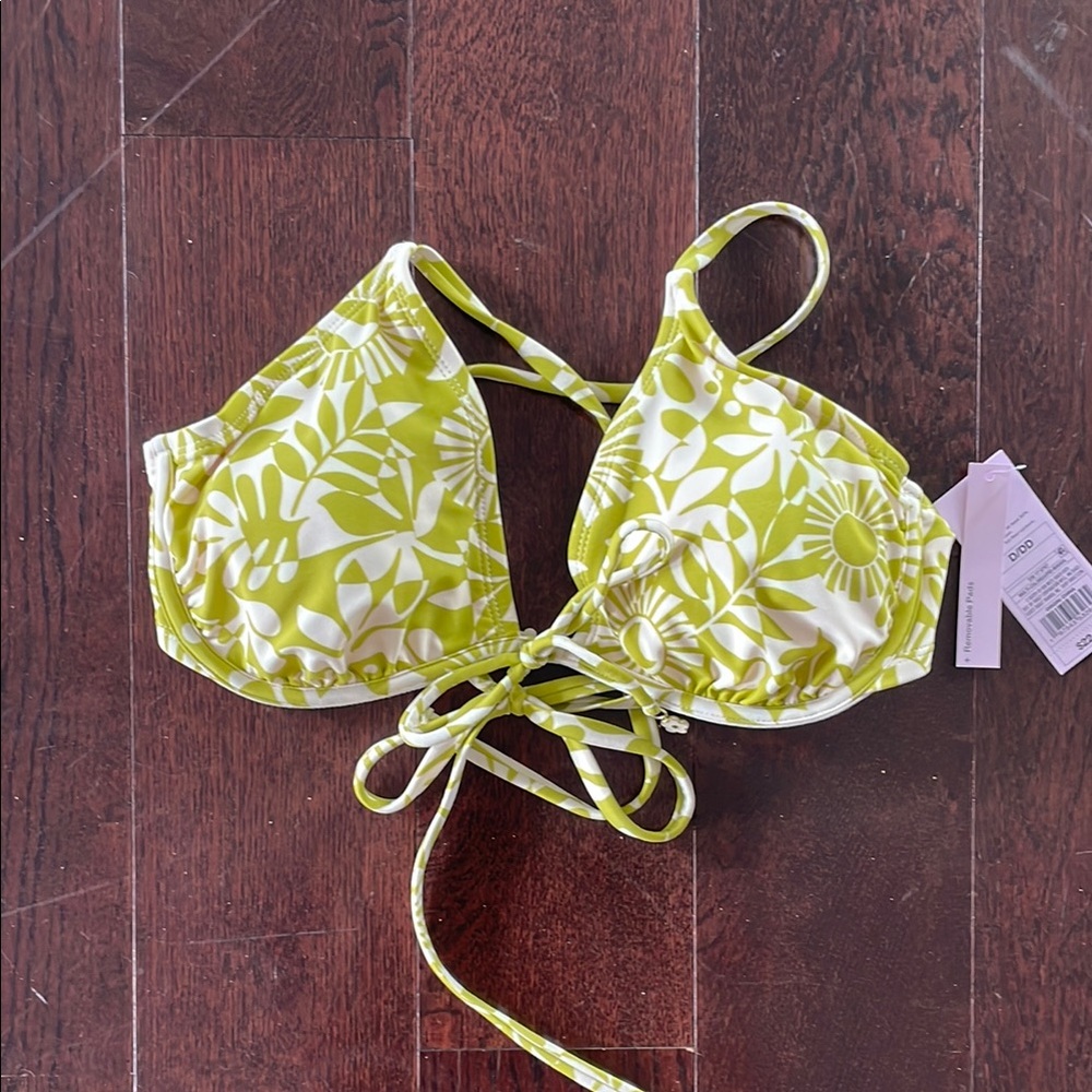 NWT Wild Fable Green Floral Bikini Top